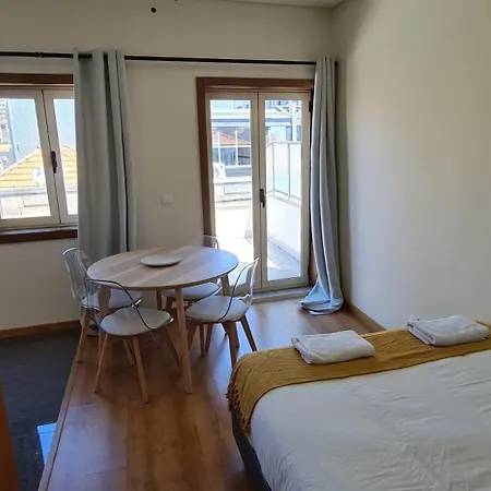 Tomas Flat Front Порту