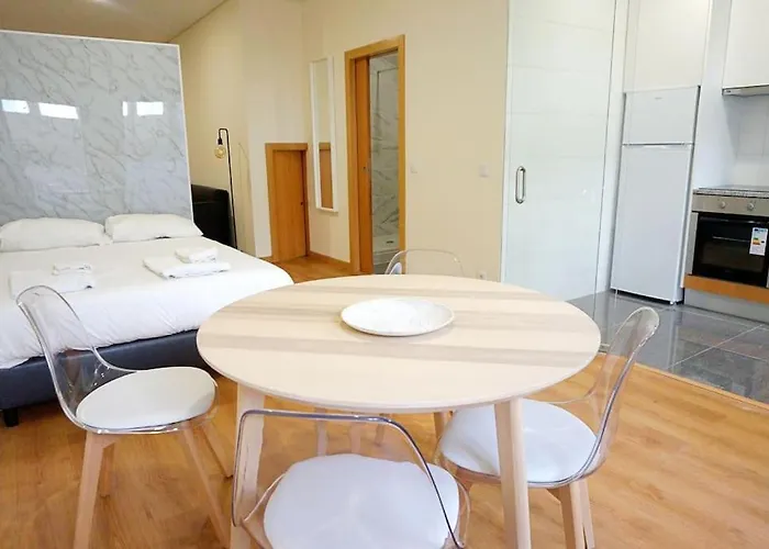 Tomas Flat Front Apartman